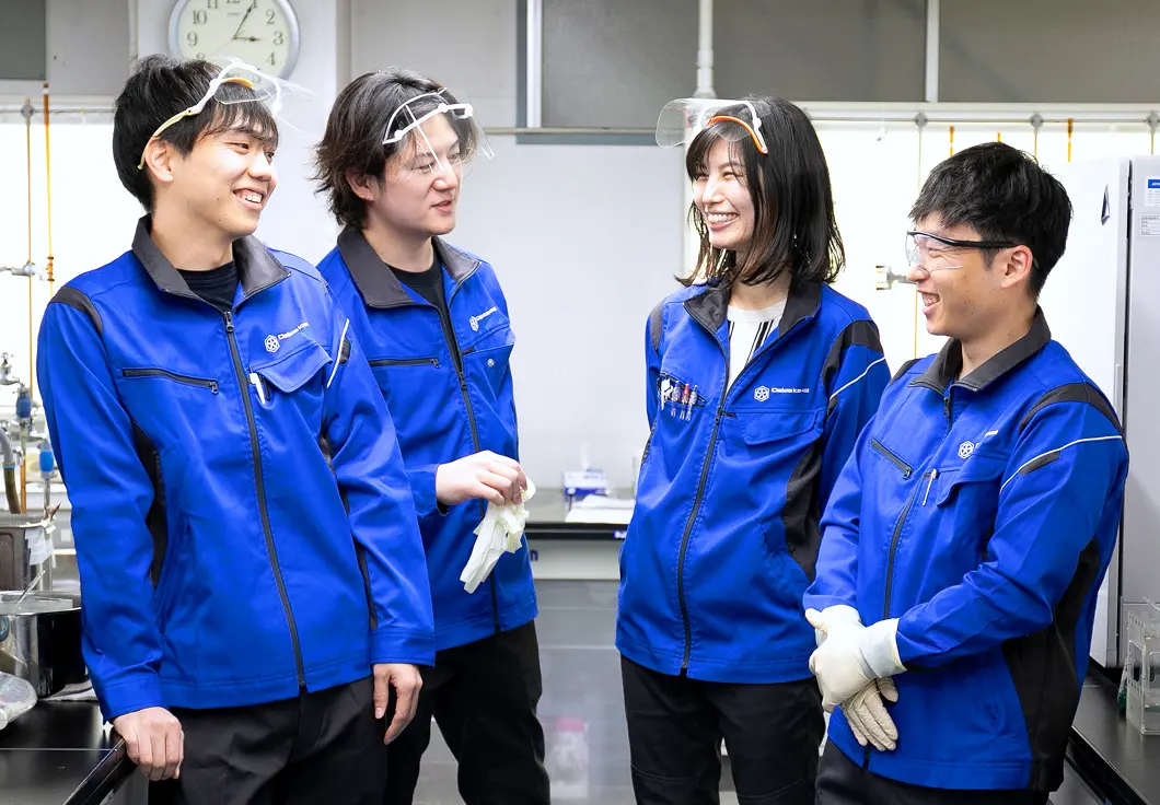 社員が働いている様子